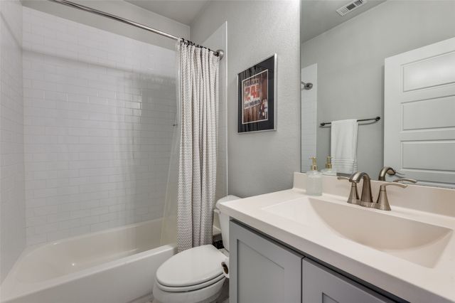 7400 EASLEY Drive, Mckinney, TX 75071