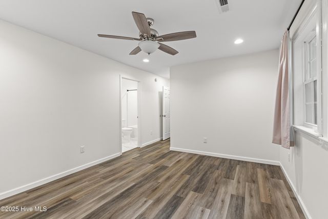 614 Saint Johns Church Road, Hampstead, NC 28443