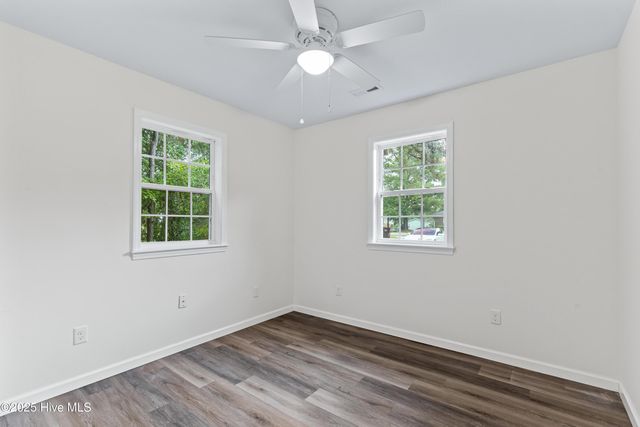 614 Saint Johns Church Road, Hampstead, NC 28443