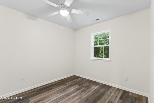 614 Saint Johns Church Road, Hampstead, NC 28443