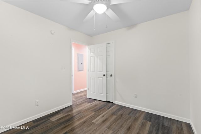 614 Saint Johns Church Road, Hampstead, NC 28443