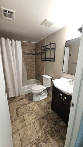 10840 S KILPATRICK Avenue 2NE, Oak Lawn, IL 60453
