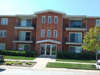 10840 S KILPATRICK Avenue 2NE, Oak Lawn, IL 60453