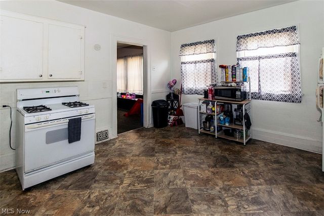 4205 Trowbridge Avenue, Cleveland, OH 44109