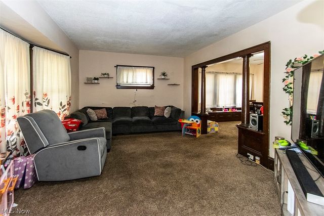 4205 Trowbridge Avenue, Cleveland, OH 44109