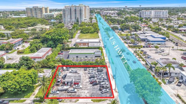 724 N FEDERAL Highway, Boynton Beach, FL 33435