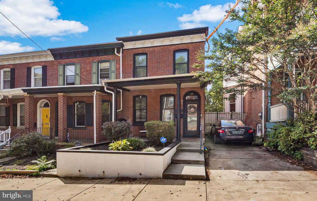 1204 W 8TH ST, Wilmington, DE 19806