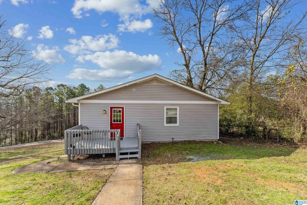 1724 BURGIN AVENUE, Tarrant, AL 35217