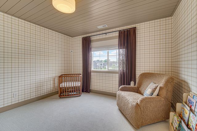 2400 Stirling Drive, Valparaiso, IN 46383