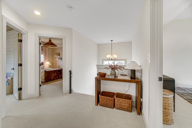 2400 Stirling Drive, Valparaiso, IN 46383