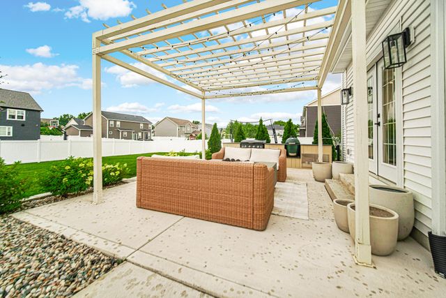 2400 Stirling Drive, Valparaiso, IN 46383