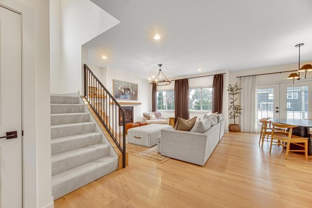 2400 Stirling Drive, Valparaiso, IN 46383