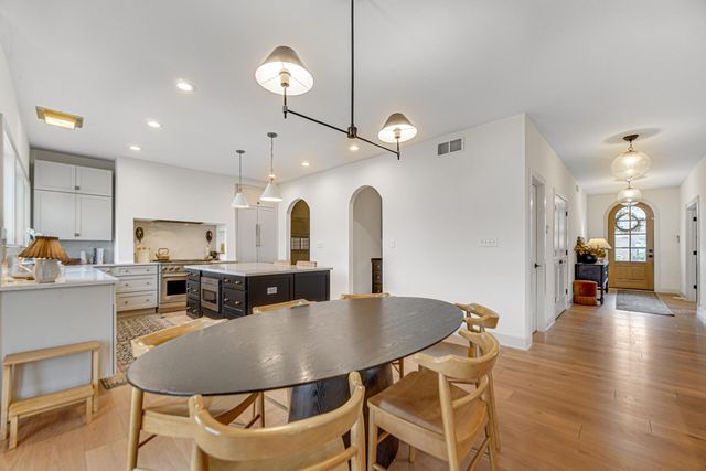 2400 Stirling Drive, Valparaiso, IN 46383