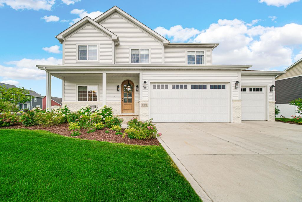 2400 Stirling Drive, Valparaiso, IN 46383