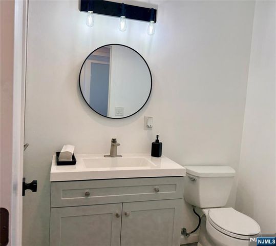 24 Grant Street, Ramsey, NJ 07446