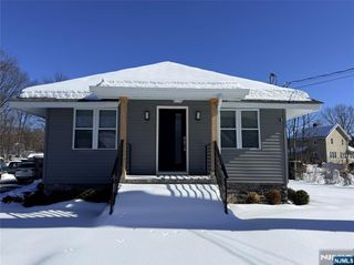 24 Grant Street, Ramsey, NJ 07446