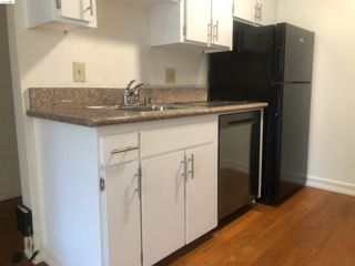 250 Whitmore St 302, Oakland, CA 94611