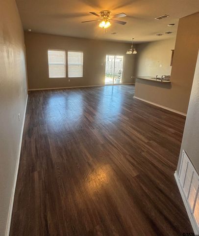 17440 Stacy, Lindale, TX 75771