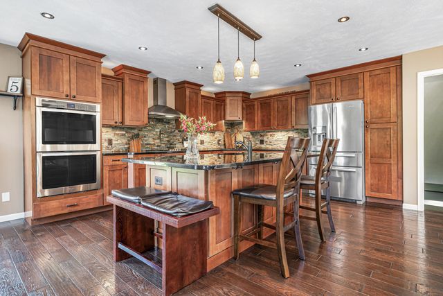 1856 N Rustic Drive, La Porte, IN 46350