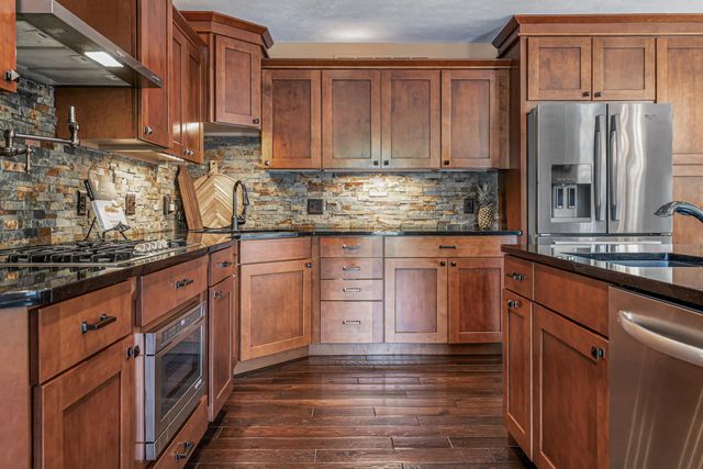 1856 N Rustic Drive, La Porte, IN 46350