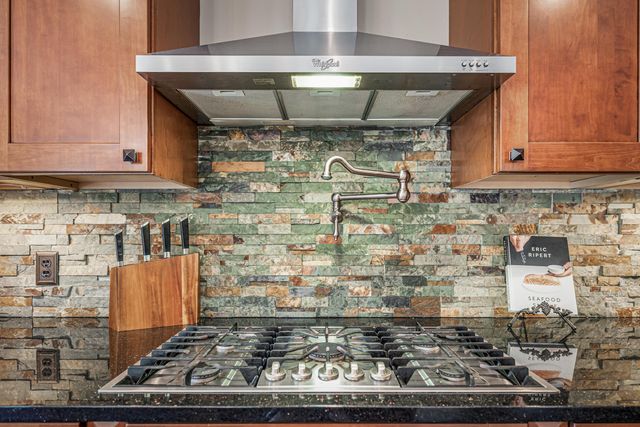 1856 N Rustic Drive, La Porte, IN 46350