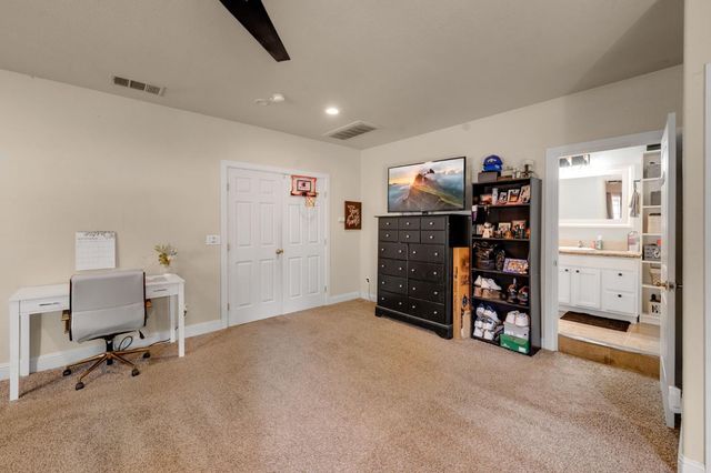 9160 Oak Ave, Orangevale, CA 95662