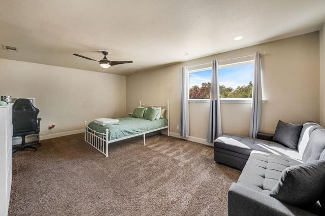 9160 Oak Ave, Orangevale, CA 95662