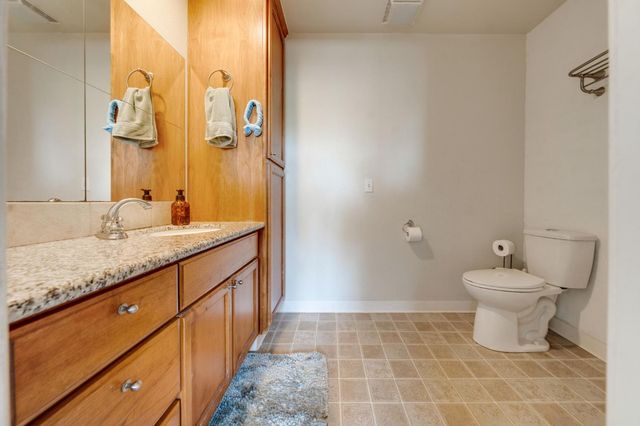 9160 Oak Ave, Orangevale, CA 95662