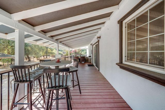 9160 Oak Ave, Orangevale, CA 95662