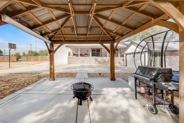 9160 Oak Ave, Orangevale, CA 95662