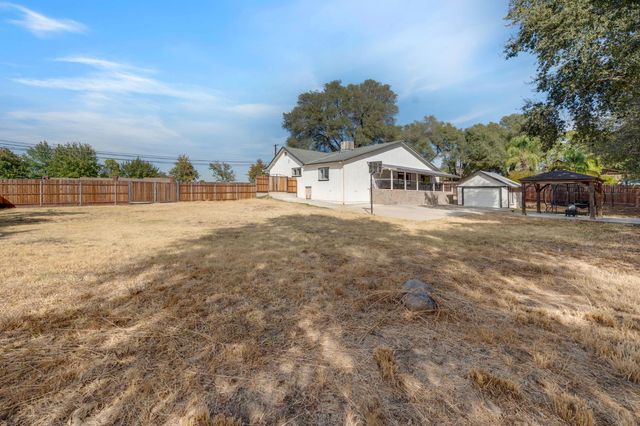 9160 Oak Ave, Orangevale, CA 95662
