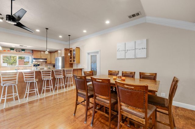 9160 Oak Ave, Orangevale, CA 95662