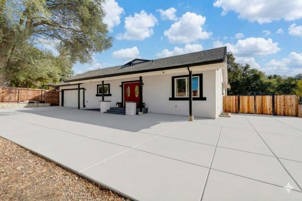 9160 Oak Ave, Orangevale, CA 95662