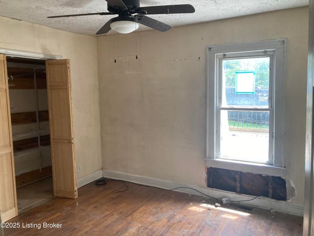 407 Pleasureville Rd, Pleasureville, KY 40057