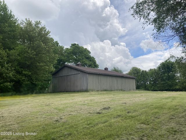 407 Pleasureville Rd, Pleasureville, KY 40057