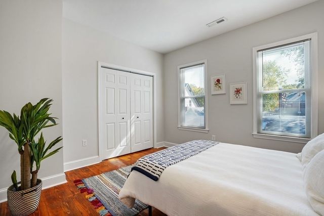 11 Tufts St 6, Cambridge, MA 02139