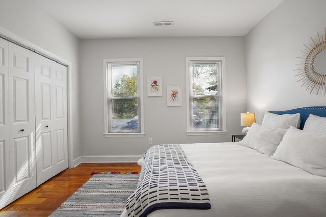 11 Tufts St 6, Cambridge, MA 02139