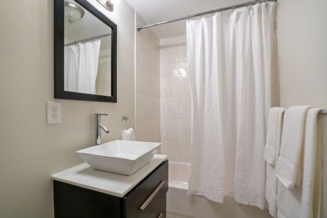 11 Tufts St 6, Cambridge, MA 02139