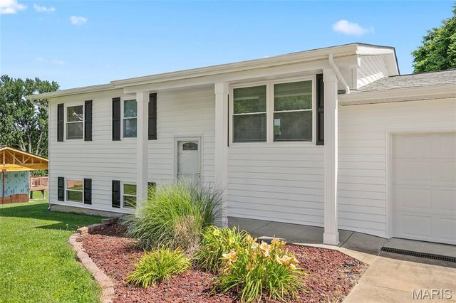 3043 Adayah Lane, Arnold, MO 63010