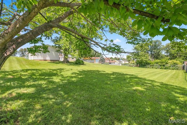 3043 Adayah Lane, Arnold, MO 63010