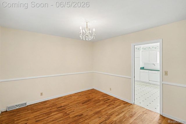 522 Old Bridge Road, Grand Blanc, MI 48439