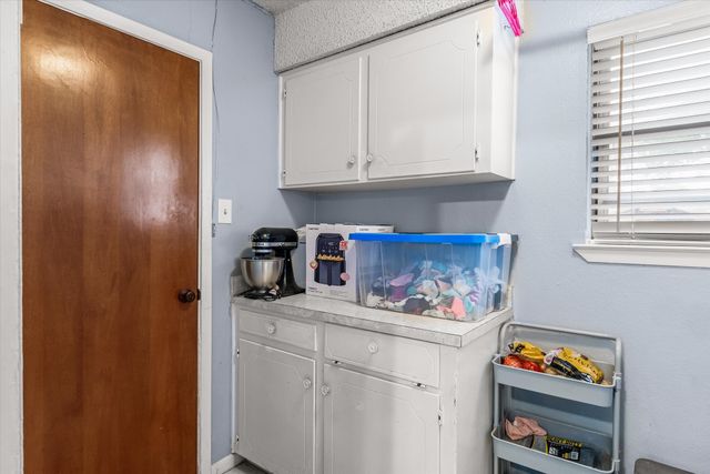 721 Water Crest Circle, Canton, TX 75103