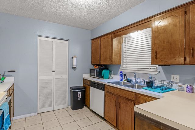 721 Water Crest Circle, Canton, TX 75103