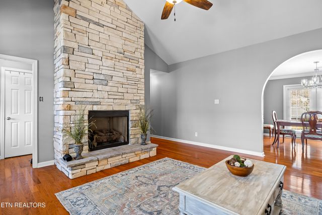 1213 N Wingate Way, Maryville, TN 37803