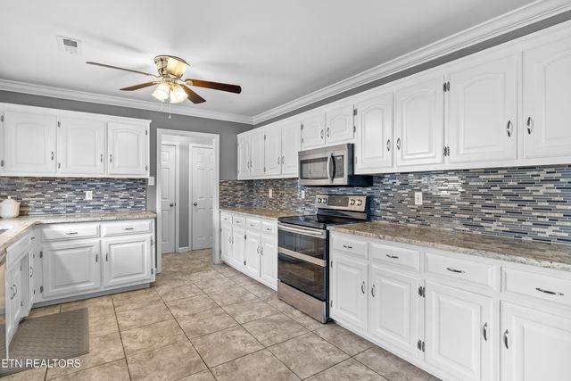 1213 N Wingate Way, Maryville, TN 37803