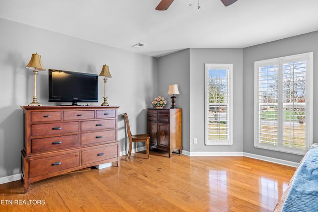 1213 N Wingate Way, Maryville, TN 37803