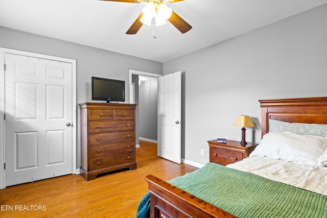 1213 N Wingate Way, Maryville, TN 37803