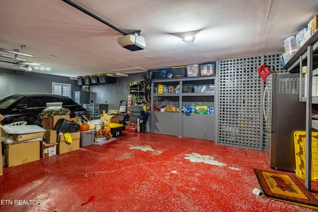 1213 N Wingate Way, Maryville, TN 37803