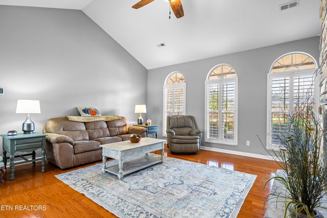 1213 N Wingate Way, Maryville, TN 37803