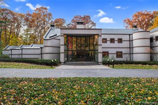 1335 Trowbridge Road, Bloomfield Hills, MI 48304
